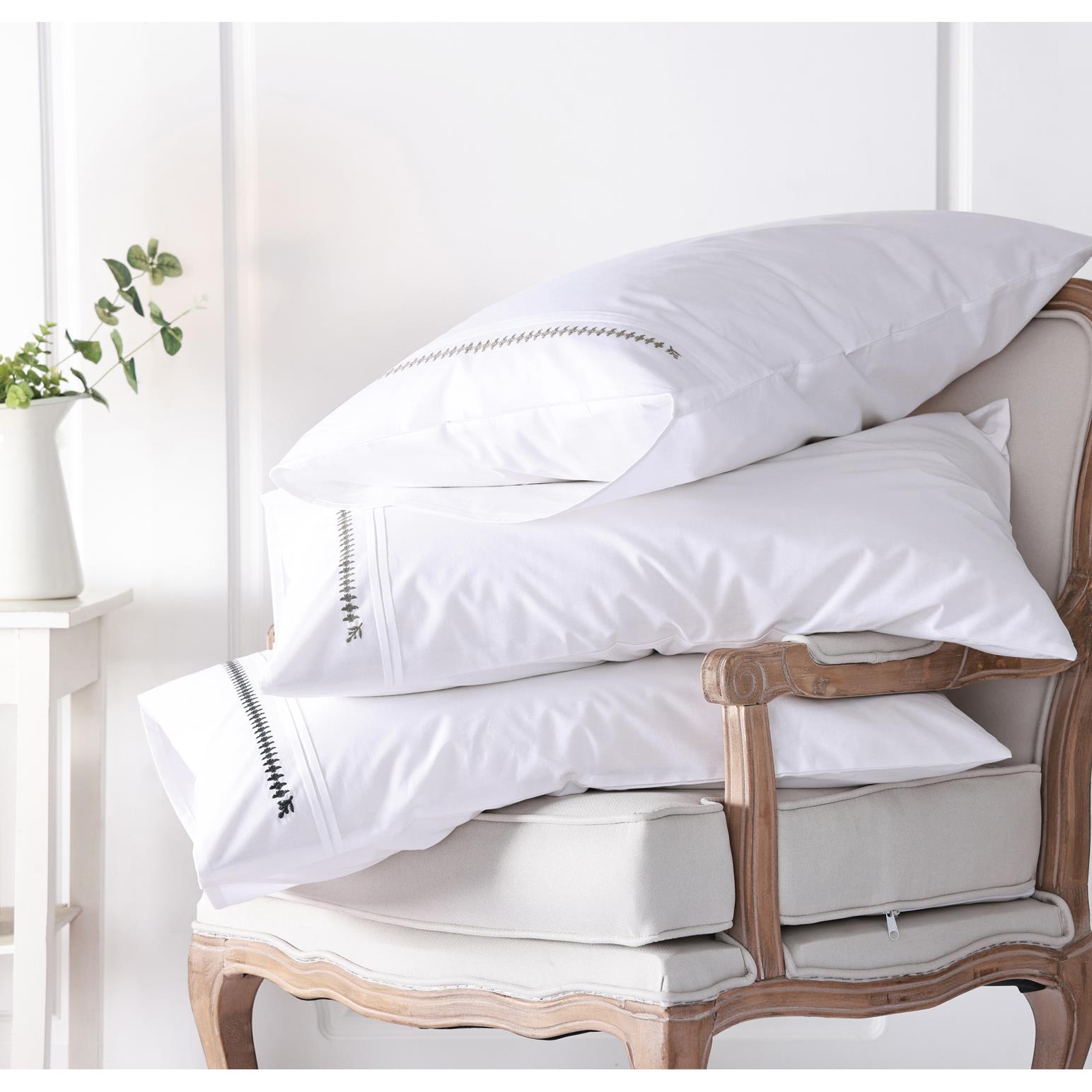 MM Linen Bee Pillowcover Set Of 2