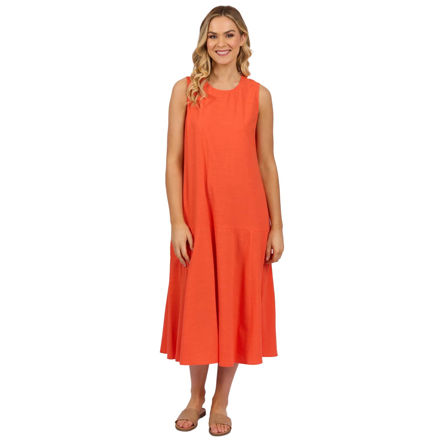 Vassalli Plain Long Sleeveless Dress With Round Neck