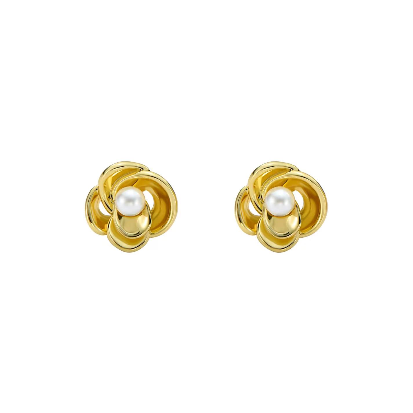 Ted Baker Flo Pearl Flower Stud Earrings