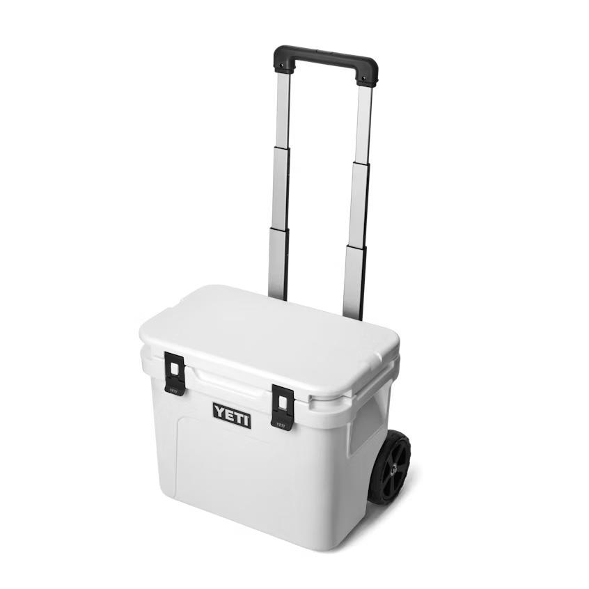 YETI Roadie® 32 Wheeled Cooler