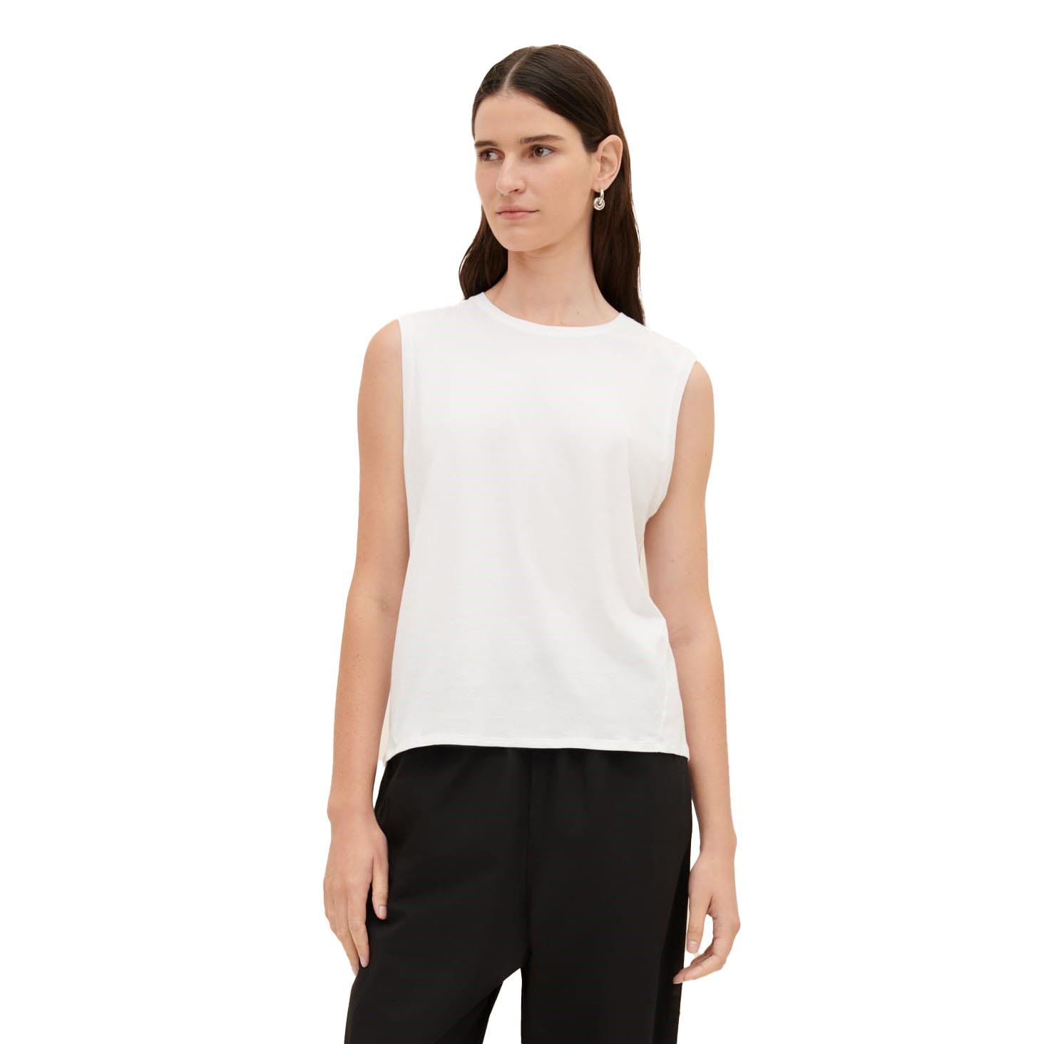 Kowtow Light Singlet