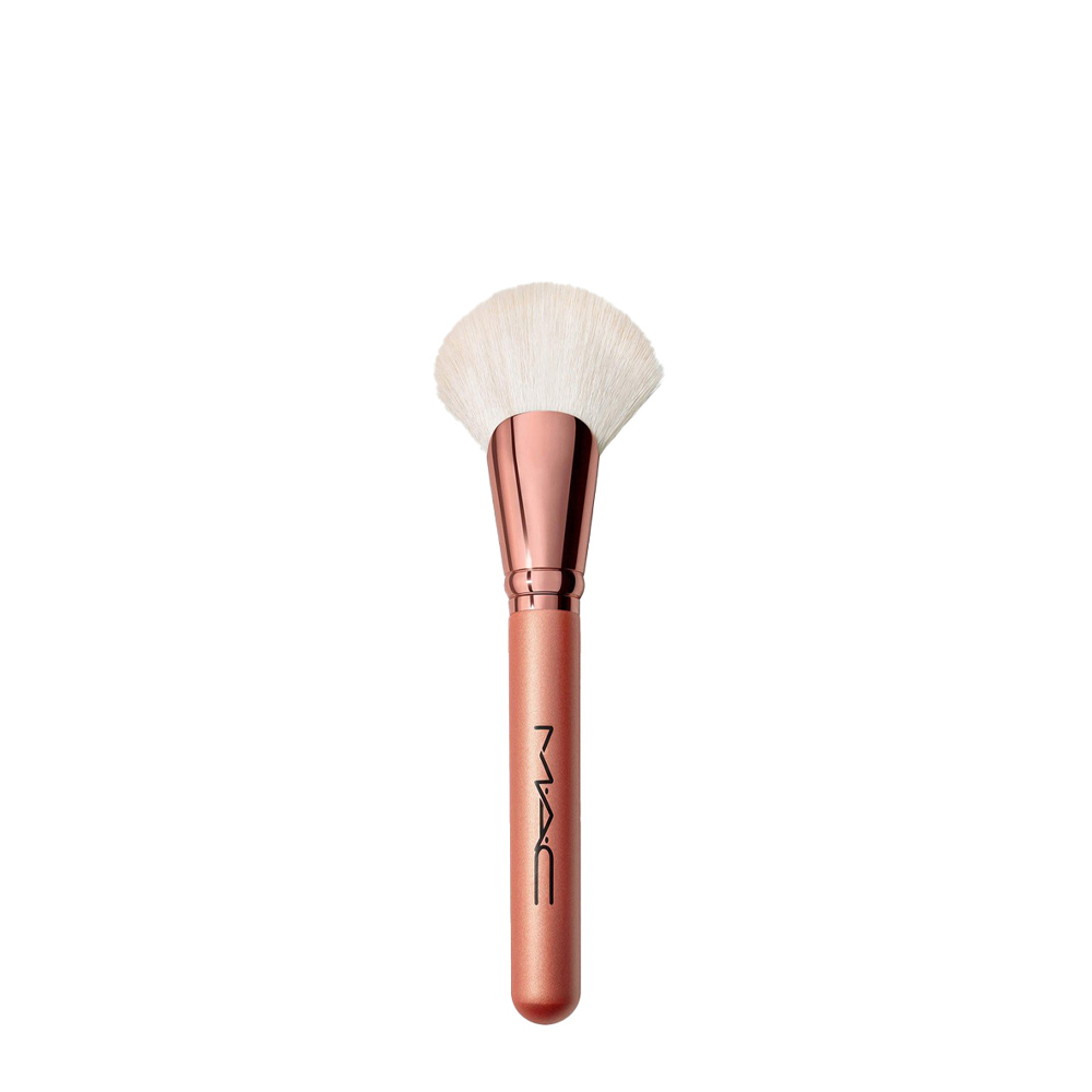 M.A.C 143S Bronzer Fan Brush