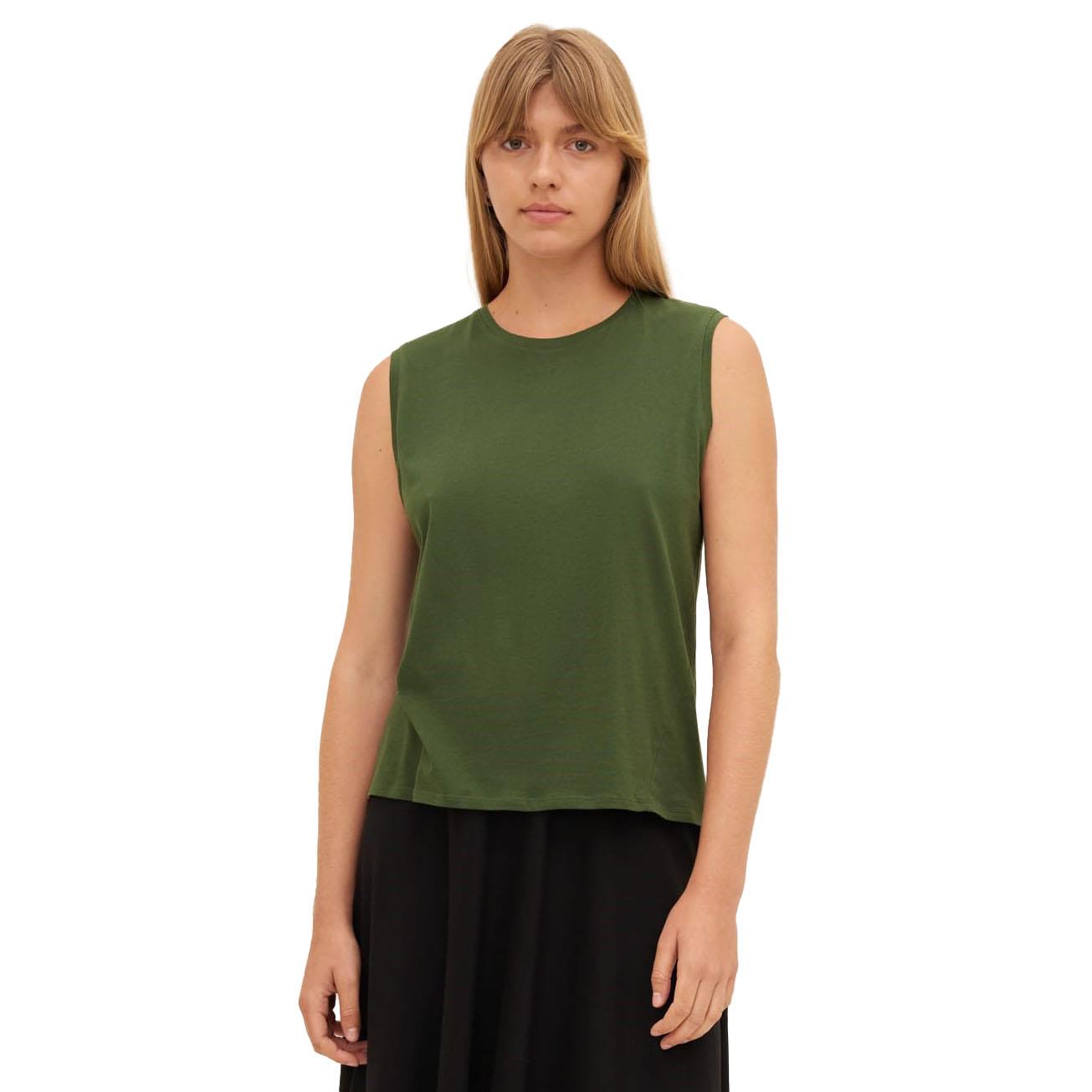 Kowtow Light Singlet