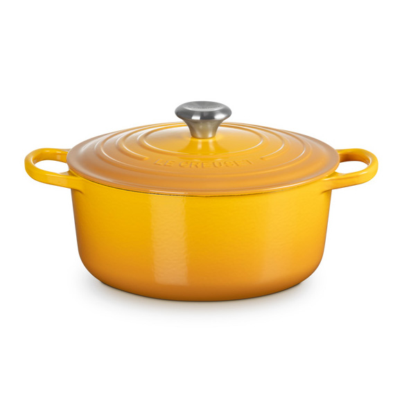 Le Creuset Signature Round Casserole 26cm SS Knob Nectar